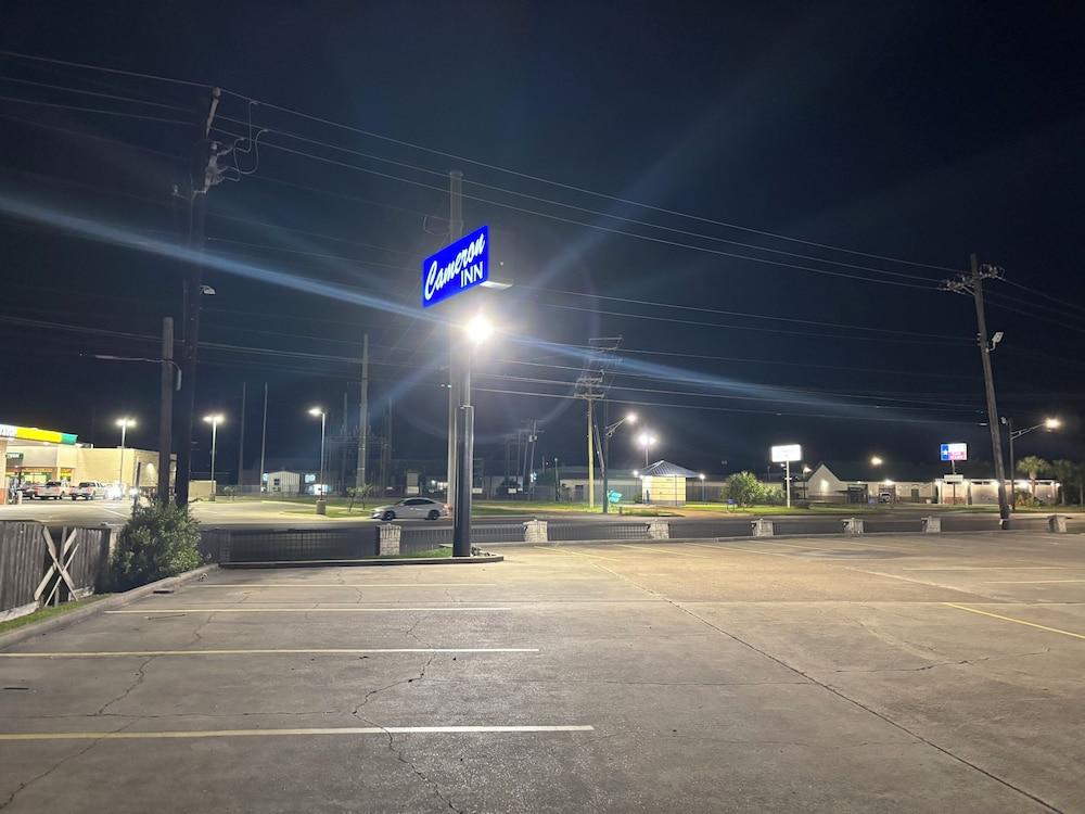 Cameron Inn & suites photo 12