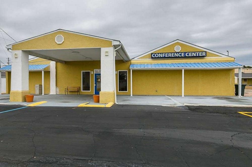 Rodeway Inn & Suites Enterprise photo 9