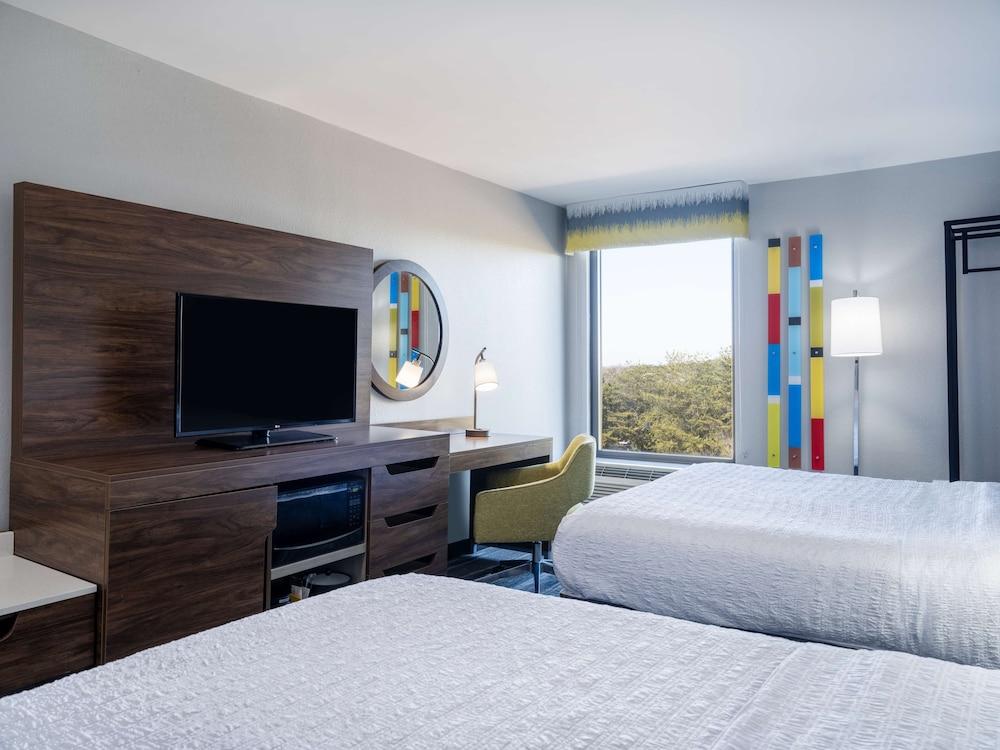 Hampton Inn Peachtree Corners Norcross photo 5