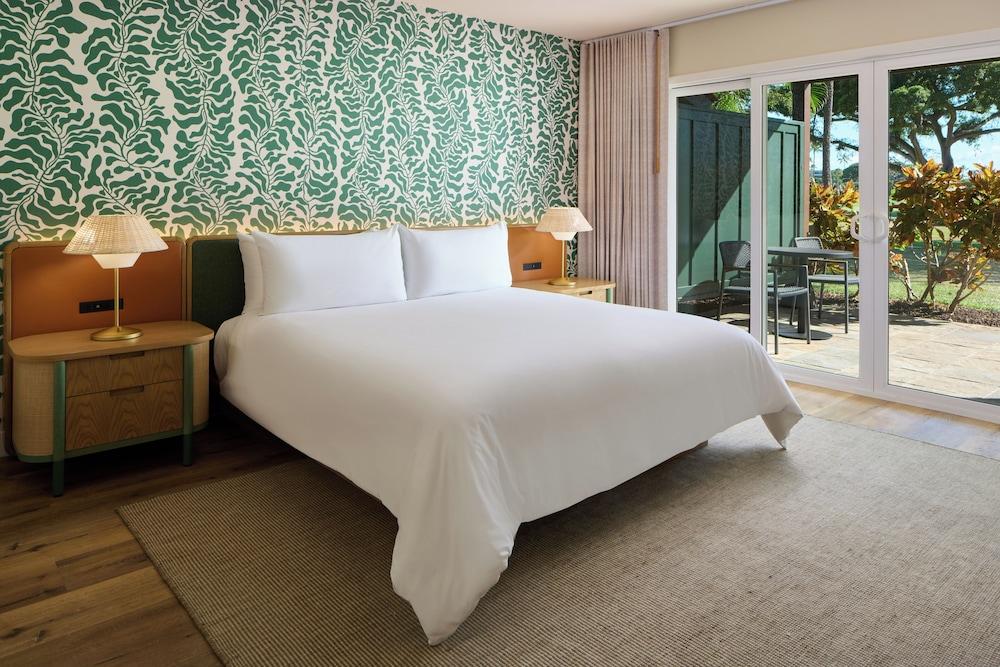 Royal Lahaina Bungalows & Spa photo 13