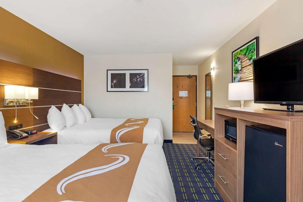 Quality Inn Lee - Lenox South photo 19