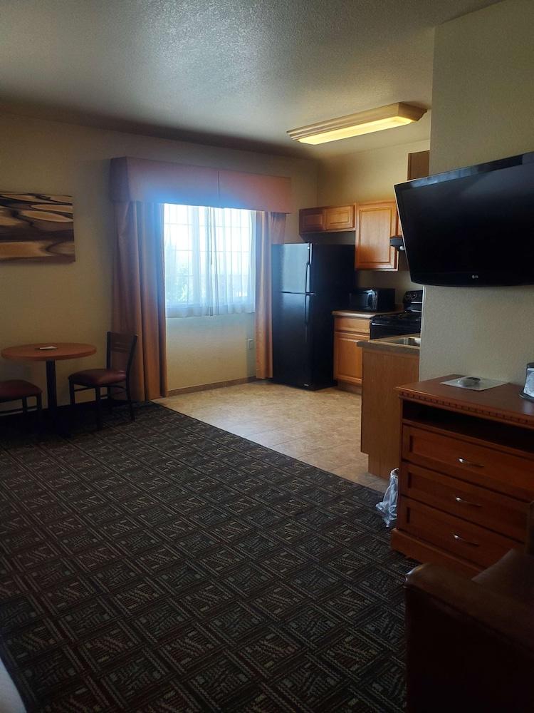 Best Western Rambler photo 34