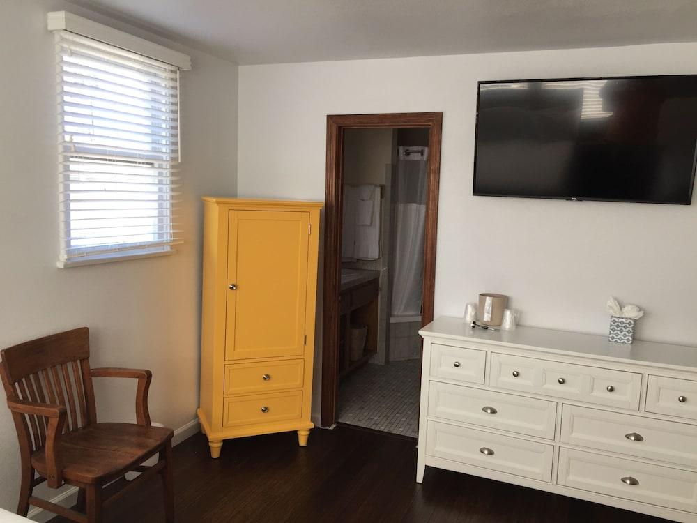 Seacrest Inn photo 46