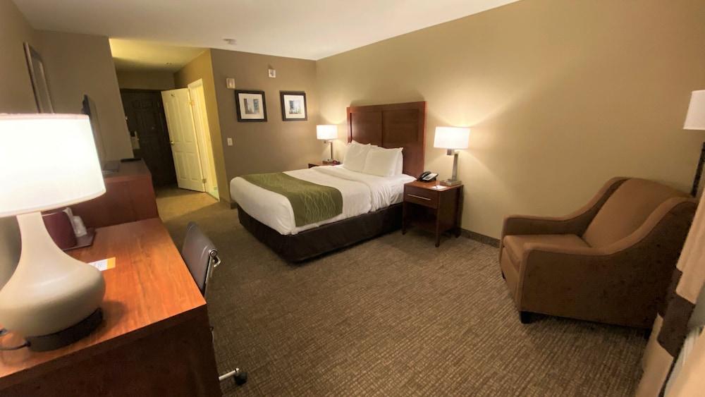 Comfort Inn & Suites El Centro I - 8 photo 37