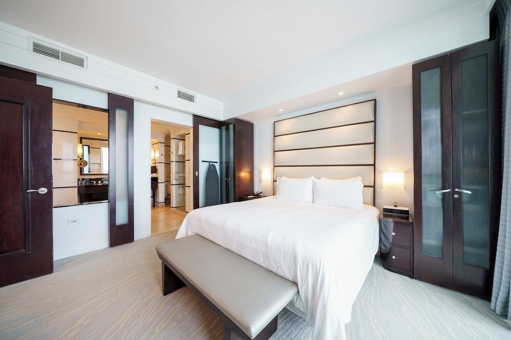 Residences at Fontainebleau Miami photo 21