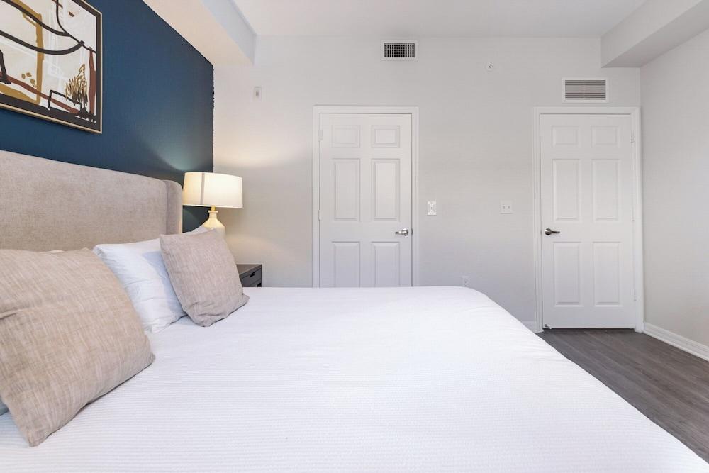 Miramar Apartments By Landing photo 2