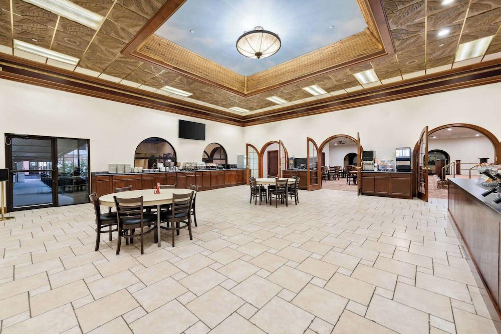 Clarion Inn Branson photo 53