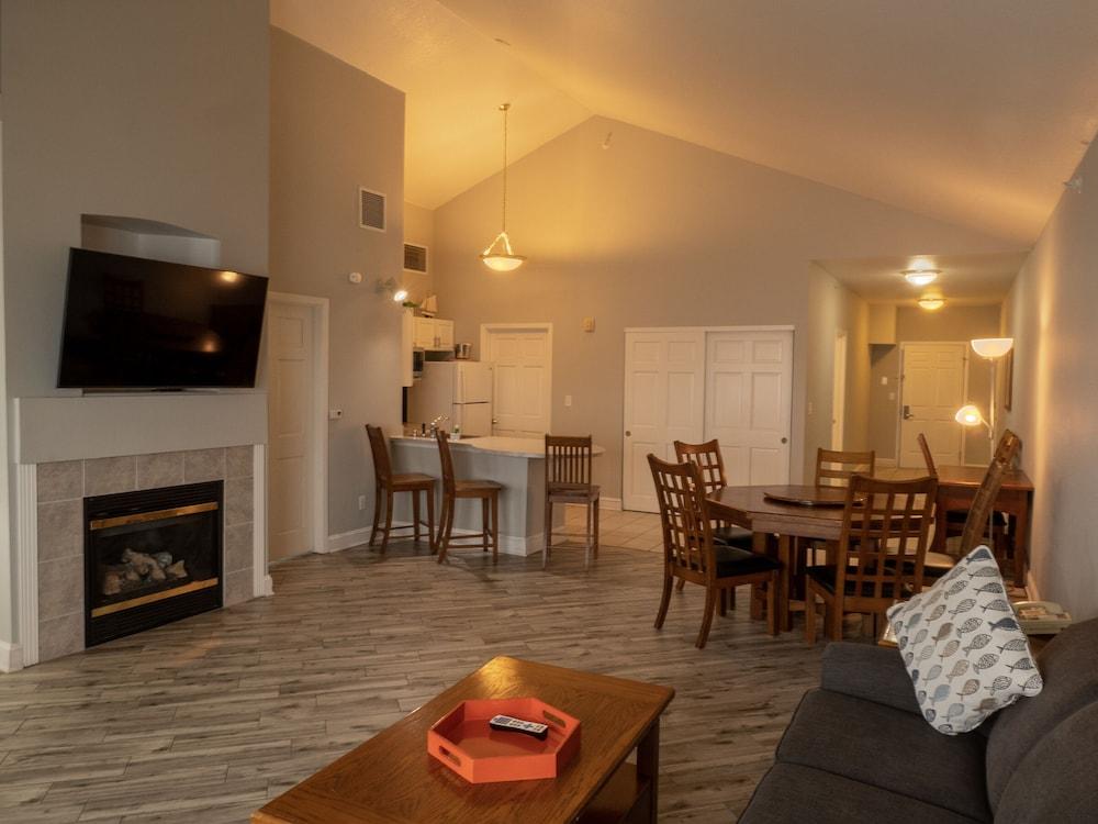 Delavan Lake Resort photo 19