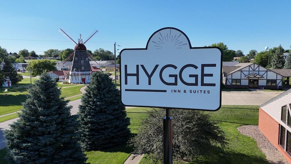 Hygge Inn & Suites photo 11