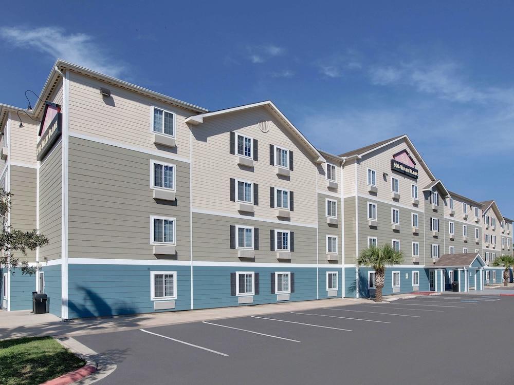 WoodSpring Suites Brownsville photo 35