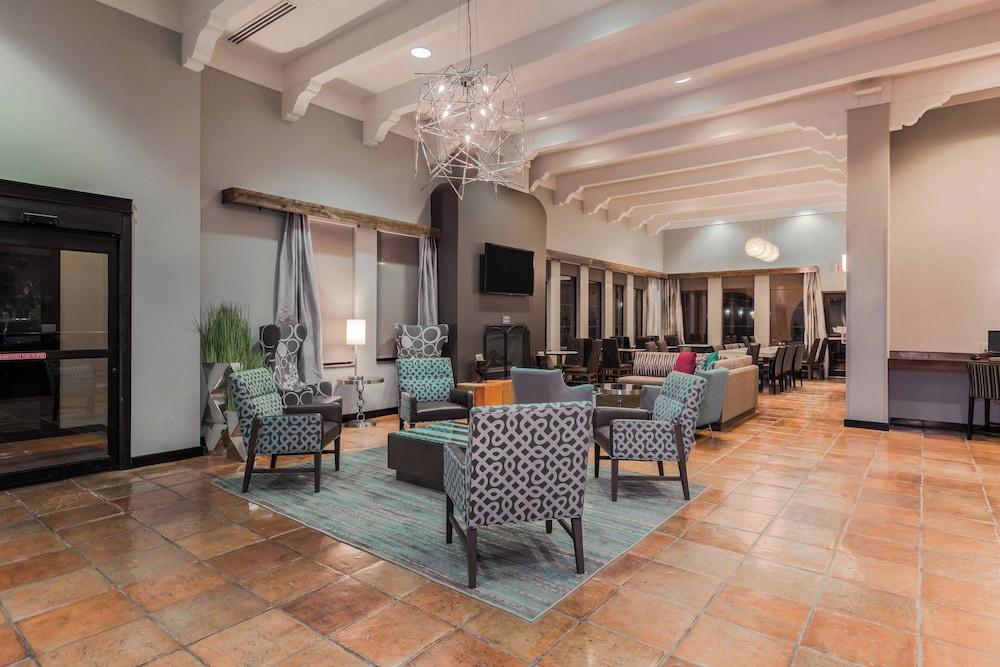 Residence Inn by Marriott Laredo Del Mar photo 4