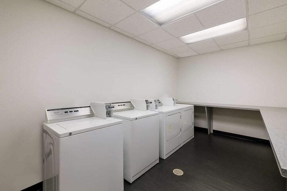 Best Western Douglas Inn & Suites photo 23