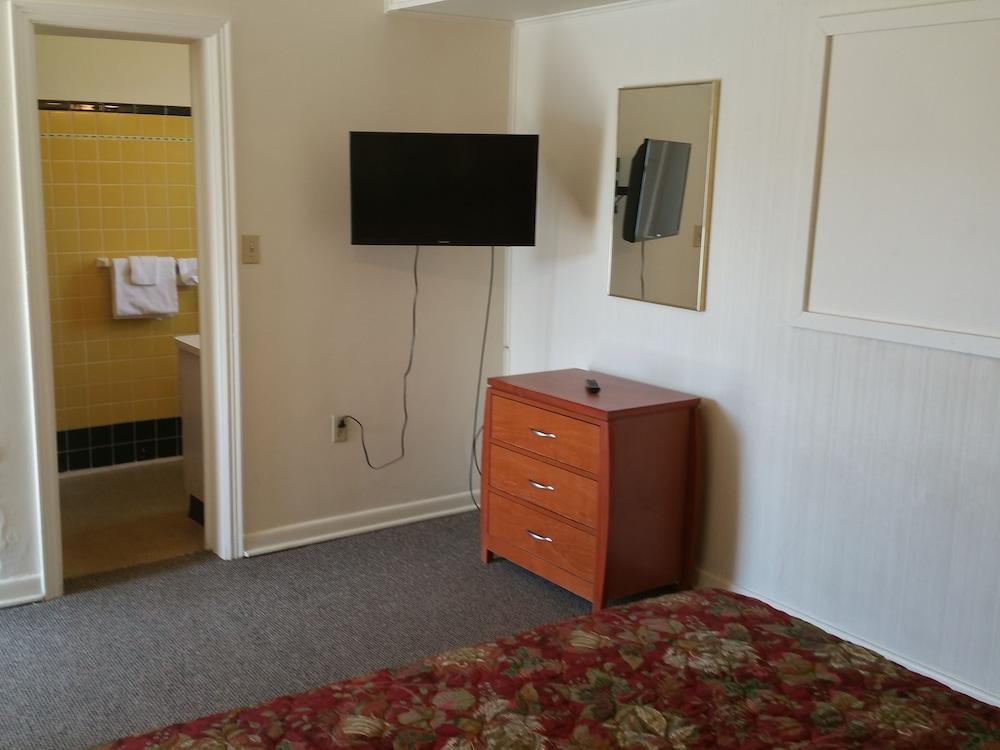 Bakers Motel Norwich photo 62