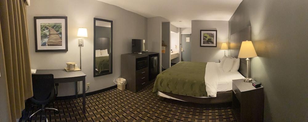 Quality Inn Mauston I-90 photo 9