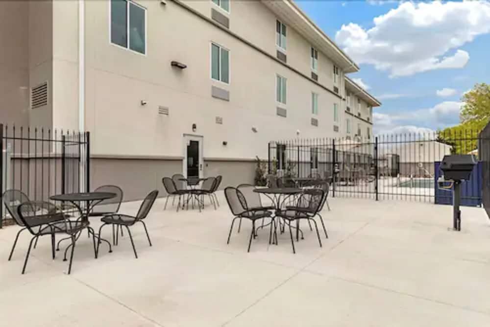 Sleep Inn Lancaster Dallas South photo 14