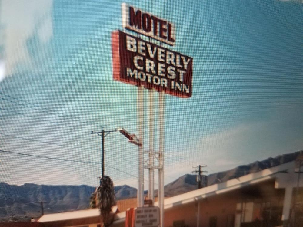 Beverly Crest Motor Inn photo 11