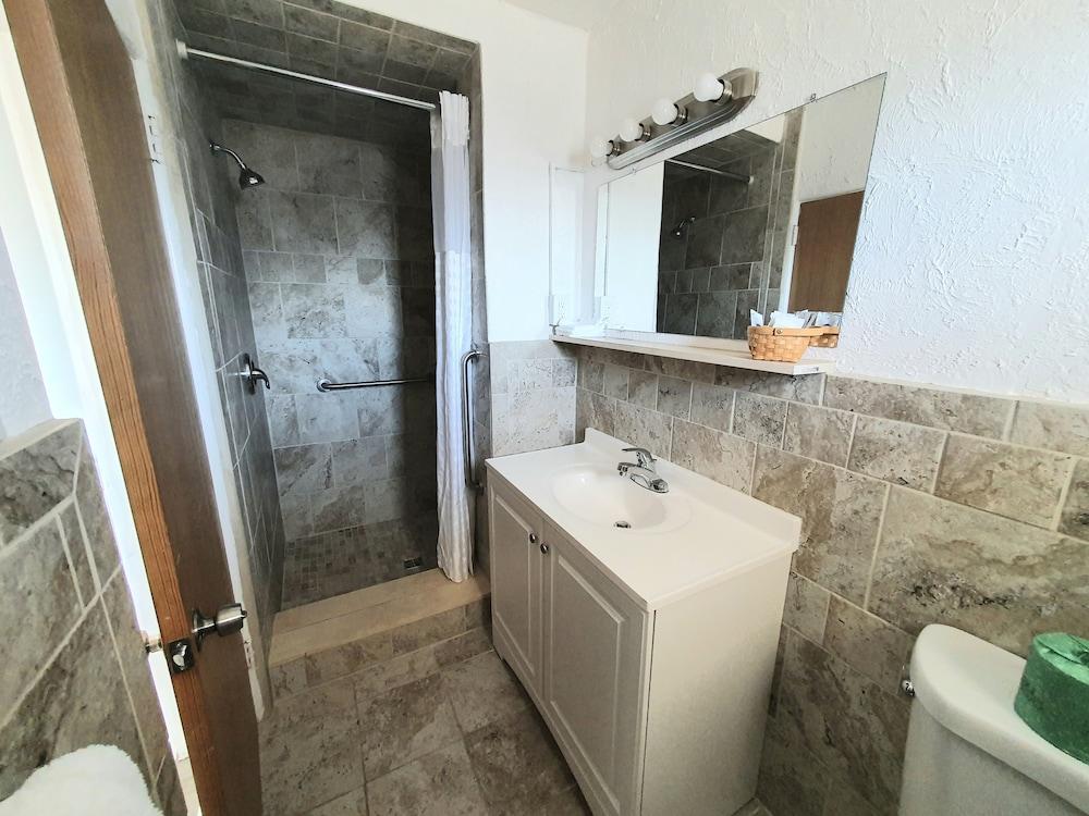 The Coral Sands Motel photo 39