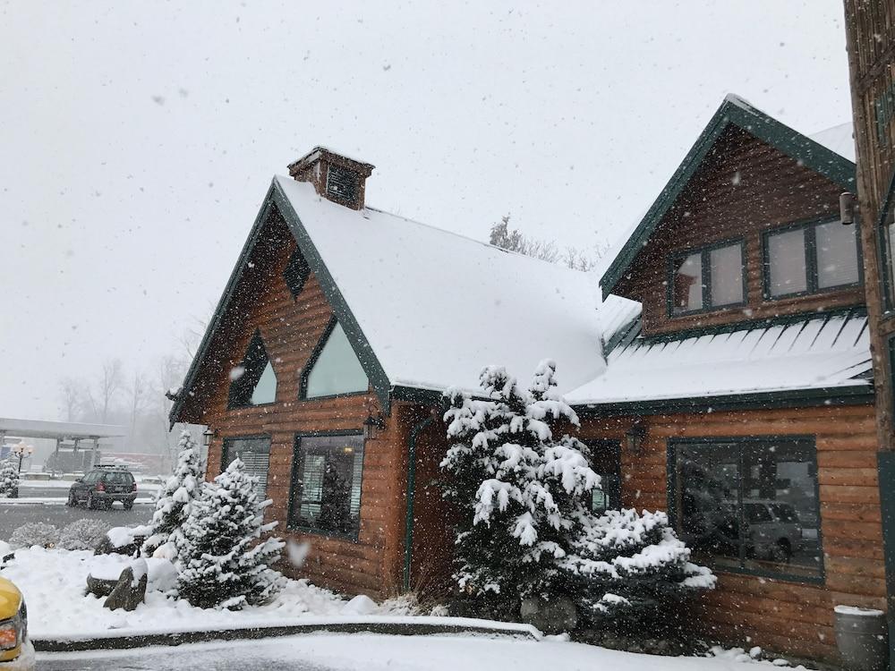 Sumas Mountain Lodge photo 52