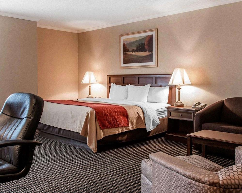 Wingate by Wyndham Livonia photo 17