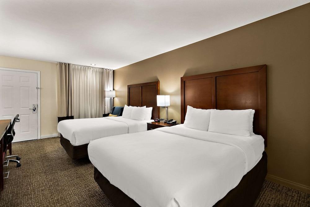 Comfort Inn & Suites Sequoia/Kings Canyon photo 28