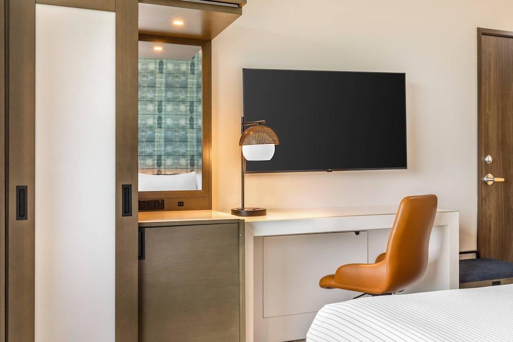 Cambria Hotel Fort Worth - Medical Center photo 14
