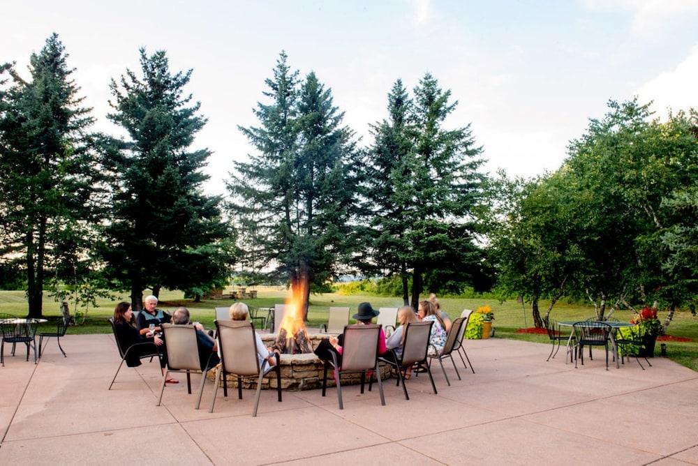 Spring Valley Inn photo 49