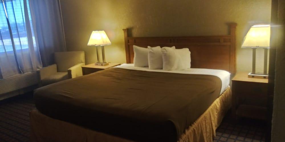 Silver Spur Vintage Inn & Suites photo 7