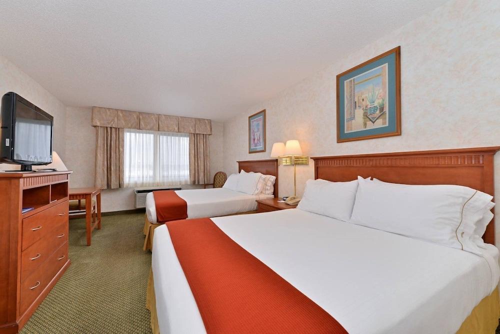 Vagabond Inn Executive - Green Valley photo 15