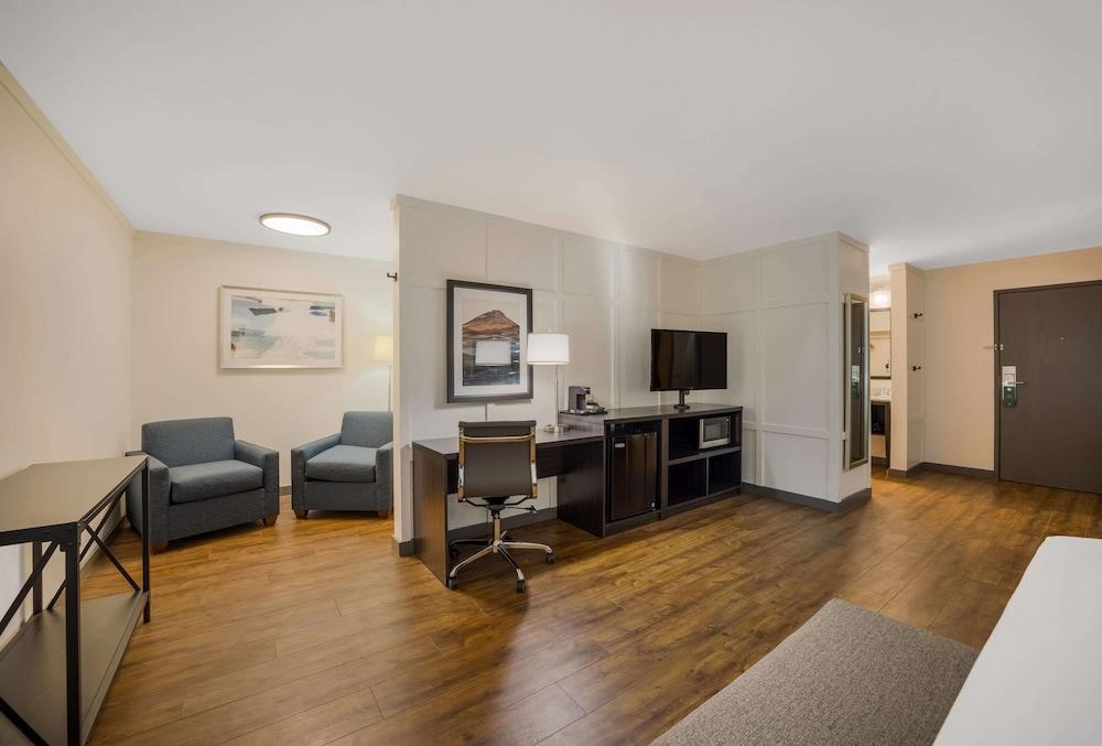 Quality Inn & Suites Castle Rock/SW Denver photo 23