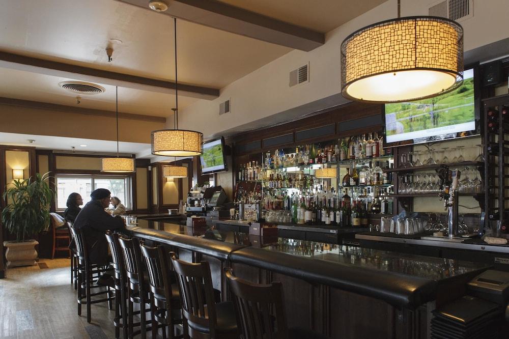 The Pickwick Hotel photo 17