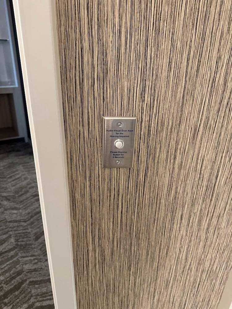 Springhill Suites By Marriott Fargo photo 2
