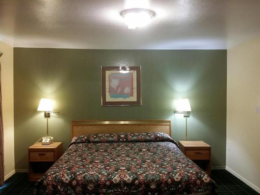 Parkway Inn Eugene photo 11
