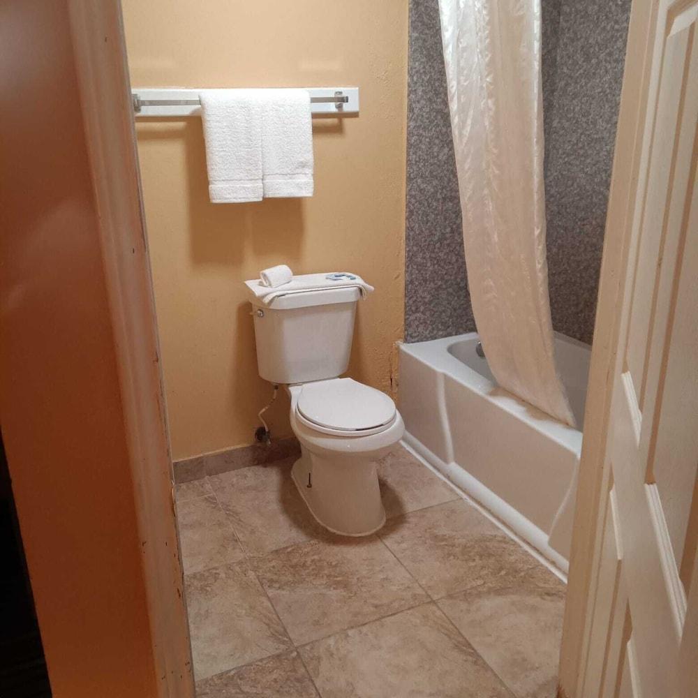 Executive Inn photo 4