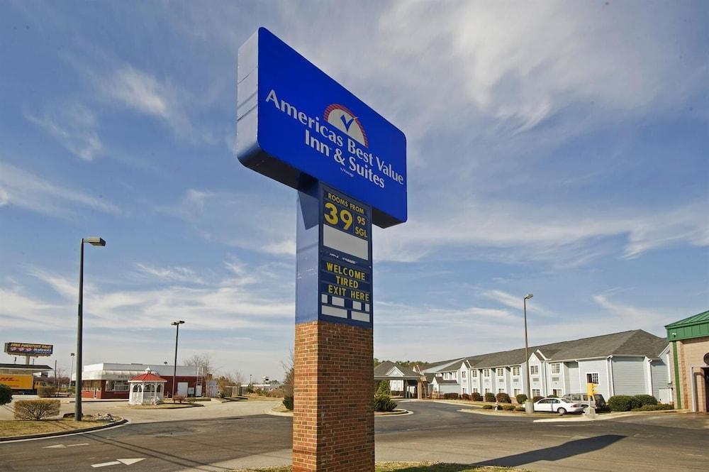 Americas Best Value Inn & Suites McDonough photo 1