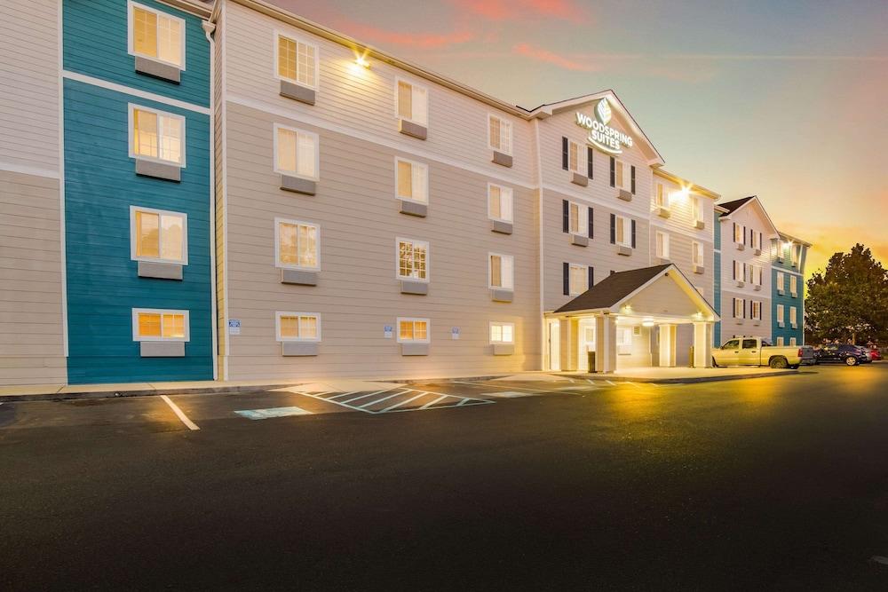 WoodSpring Suites North Charleston Airport I-526 photo 26