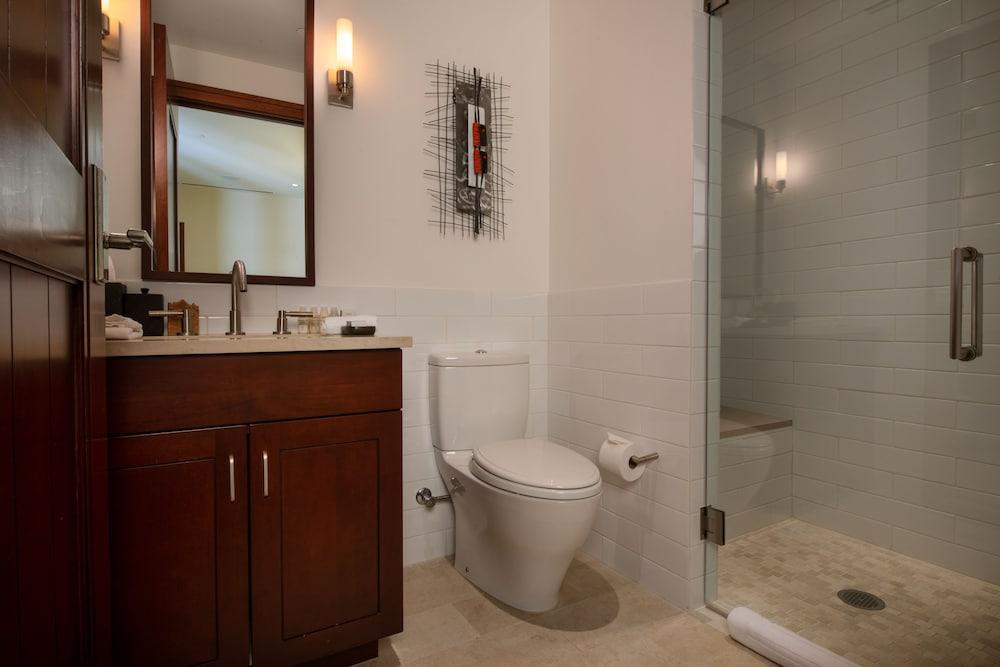 Solaris Residences photo 8