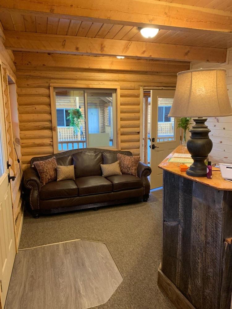 Panguitch Countryside Cabins photo 16
