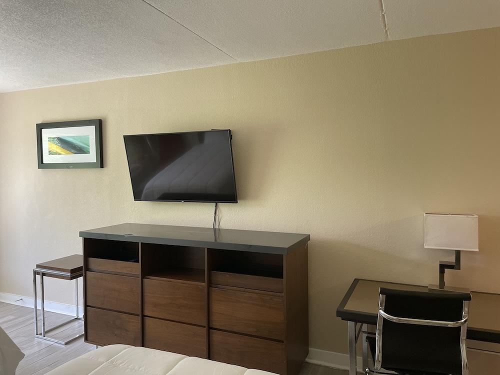 Econo Lodge Jennings photo 4