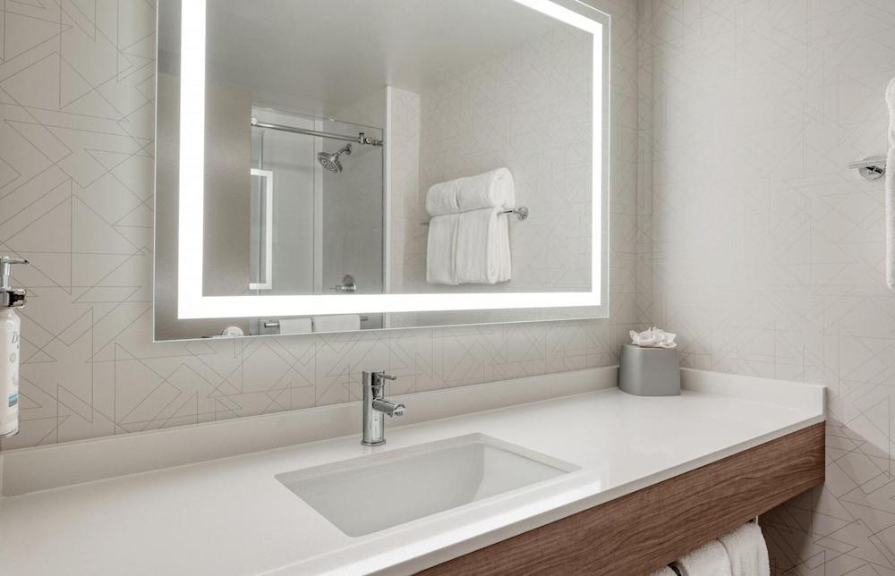 Holiday Inn Express Federal Way Seattle South by IHG photo 26