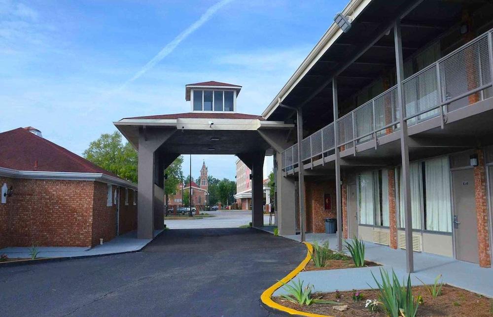 Americas Best Value Inn Augusta Historic Downtown photo 17