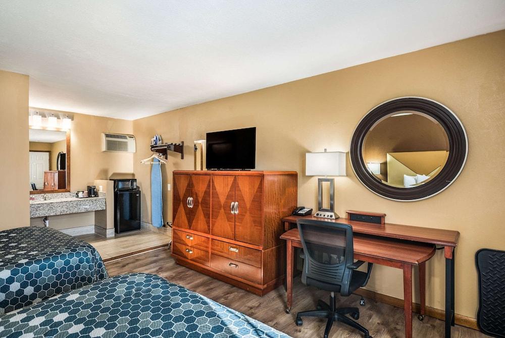 Econo Lodge Oskaloosa photo 7