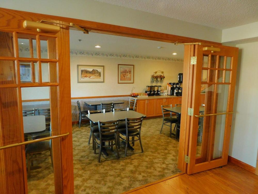 Northwoods Best Inn -Turtle Lake photo 35