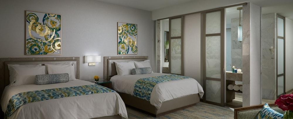 The Guitar Hotel at Seminole Hard Rock photo 10