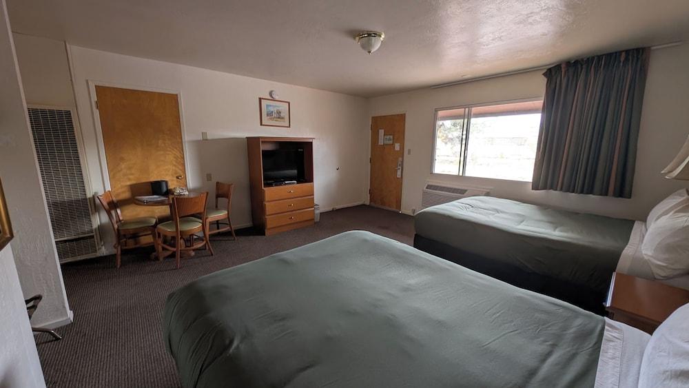 Himont Motel photo 15