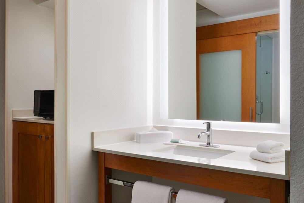 SpringHill Suites San Antonio Downtown/Riverwalk Area photo 10