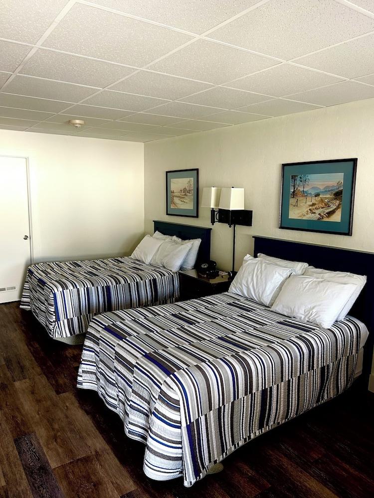 Upper Delaware Inn photo 5