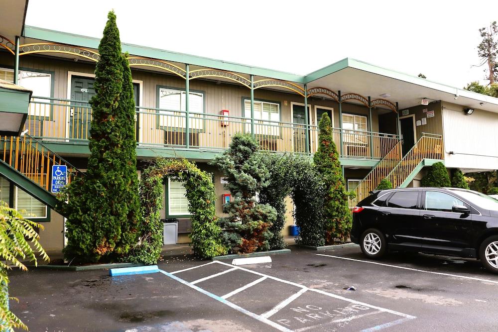 Value Inn photo 17