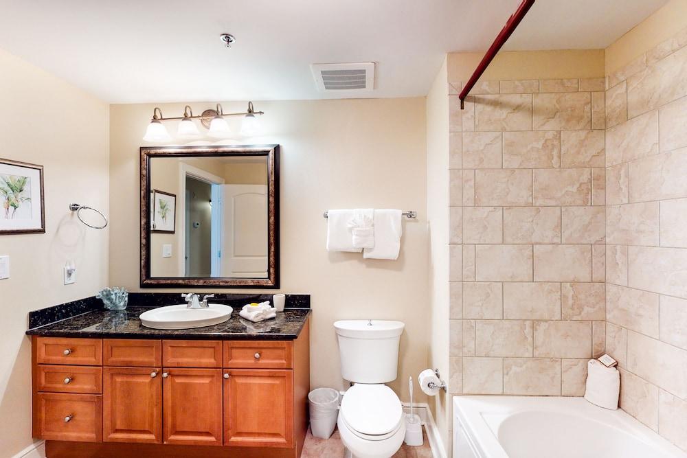 Azure Condominiums photo 43