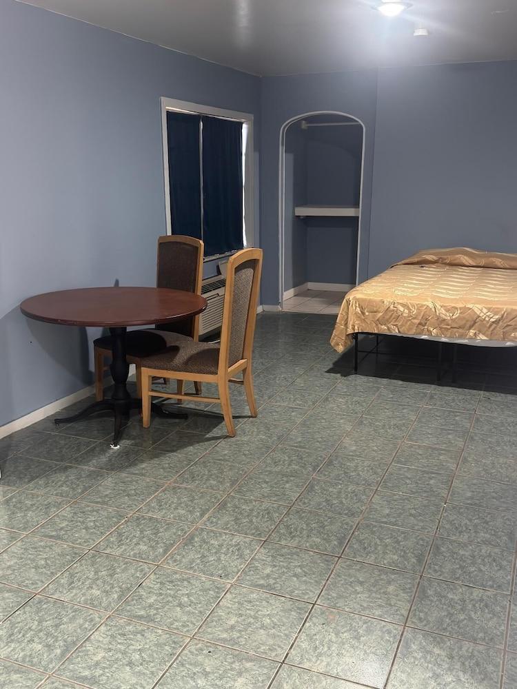 Star Motel photo 20