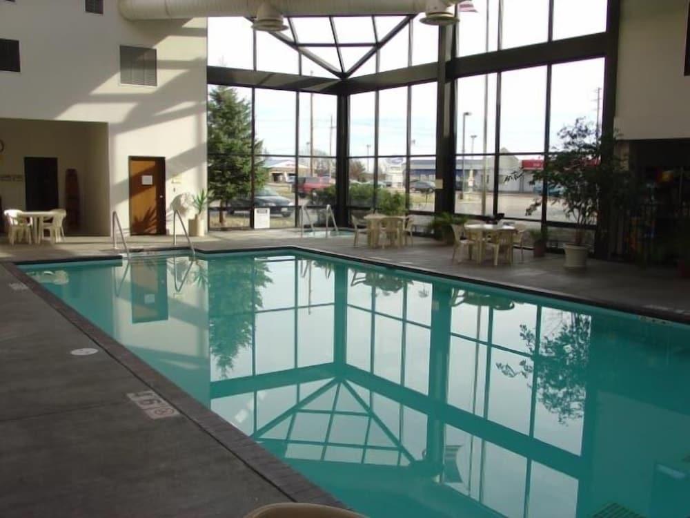 Econo Lodge Waupaca photo 4